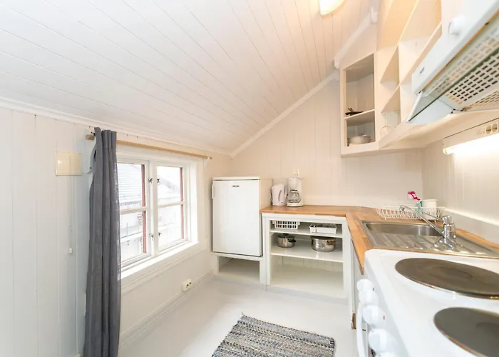 Apartment Tyskhella Rorbuer Kabelvåg